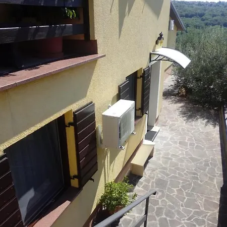 V Klancu アパート *